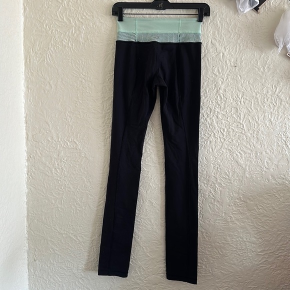 Lululemon Black Mint Green Stripe Waist Leggings 2 Slimming Stripes Long Tall - Picture 1 of 8